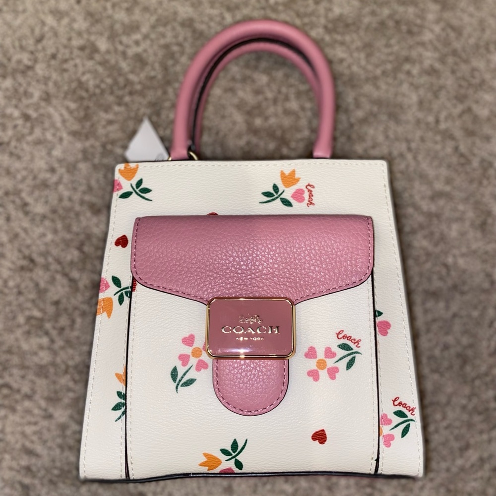 Mini Pepper Crossbody With Heart Petal Print